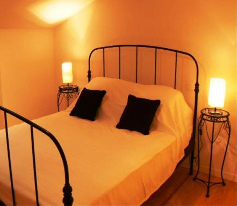 Lou Lombres Bed & Breakfast Room photo